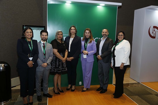 Dalia Parra, Ronaldo da Silva, Sonia Lebrón, Cynthia León, Eileen Riego, Pedro Mateo y Luz Londoño